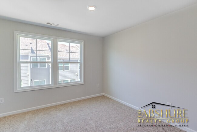 Building Photo - 507 Flat Ford Rd