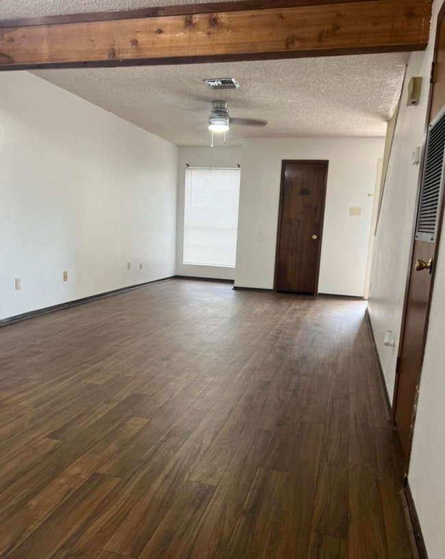 Building Photo - 2 Bed 1.5 Bath Home for Rent