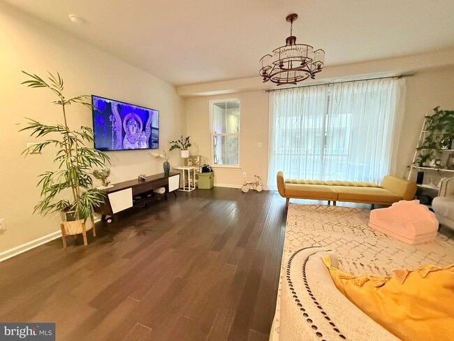 Building Photo - 22269 Sims Terrace