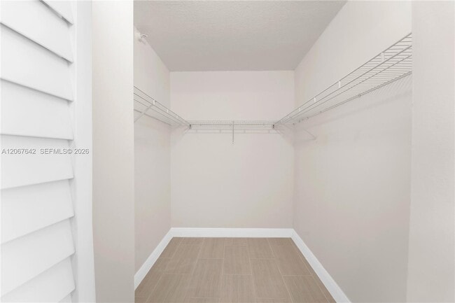 Building Photo - 290 174th St