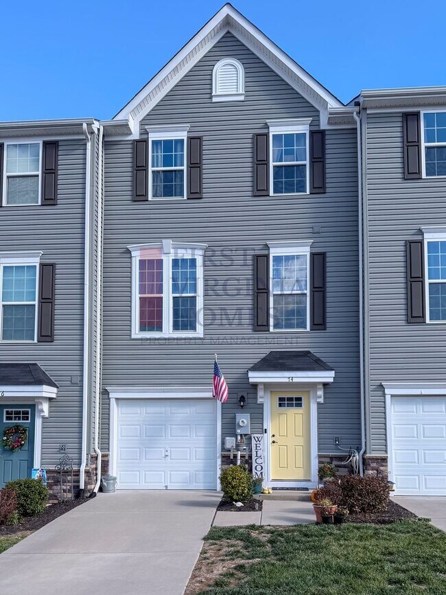 Building Photo - Village Oaks Townhome 3bed/2.5Bath