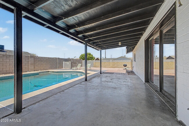 Building Photo - 4404 S McAllister Ave