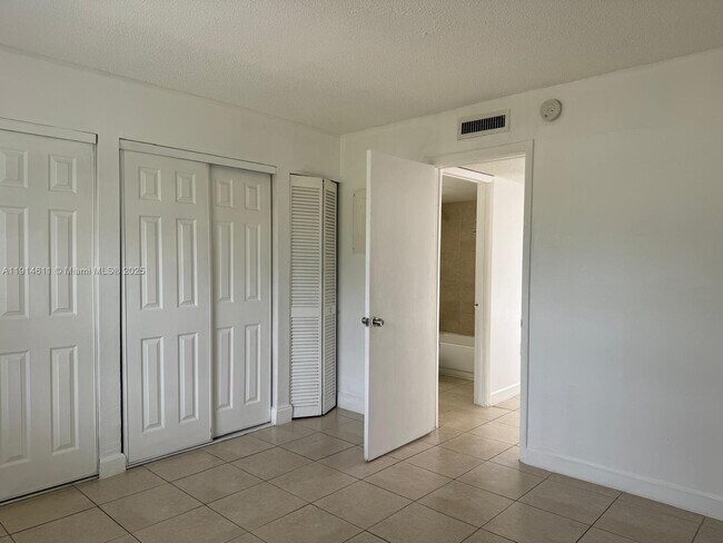 Building Photo - 2401 Van Buren St