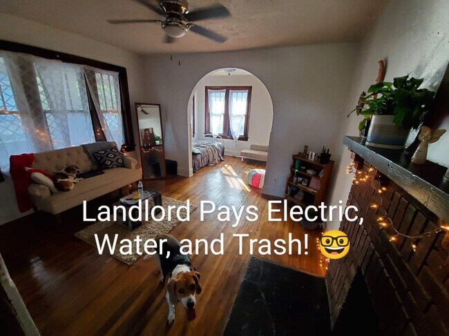 Primary Photo - 274 W Dickson Ave