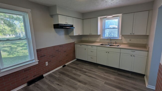 Building Photo - Welcome to this newly renovated, 4-bedroom...