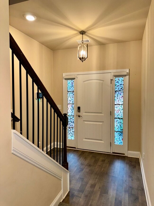 Building Photo - Almost New 4 Bed/2.5 Bath Home in Lovejoy!