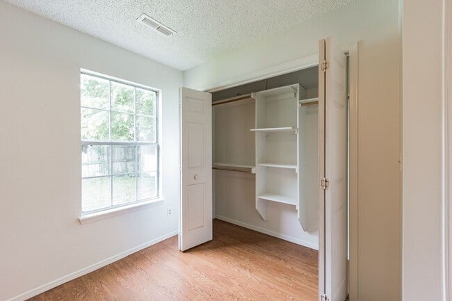 Building Photo - Updated 3BR/2BTH Home for Rent!