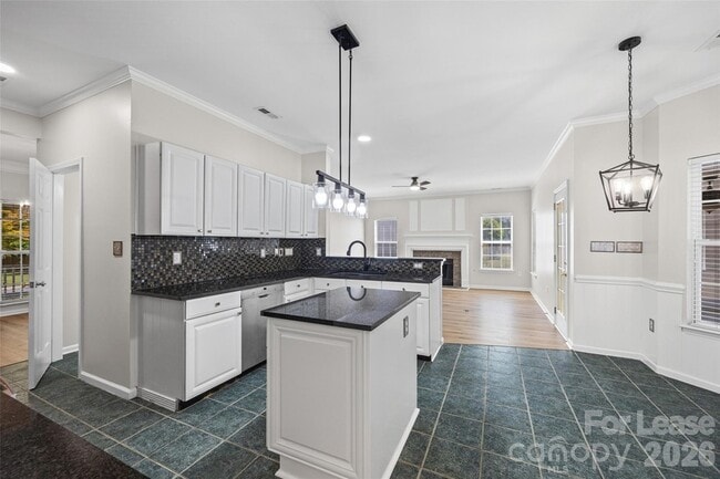 Building Photo - 10332 Bolton Ct