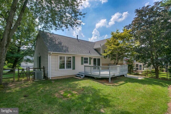 Building Photo - 26 Lily Pond Ct