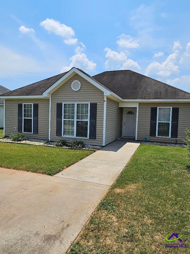Primary Photo - 100 Stanton Circle