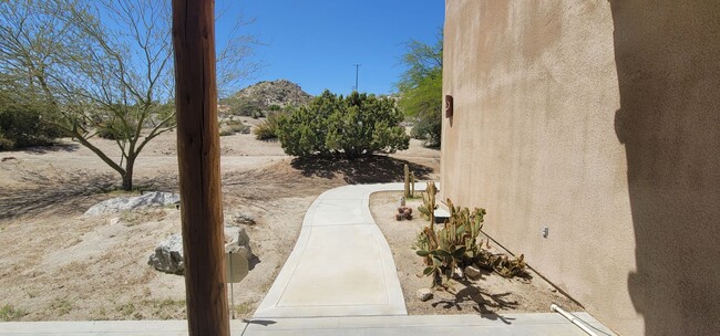 Building Photo - 6231 Mirlo Rd