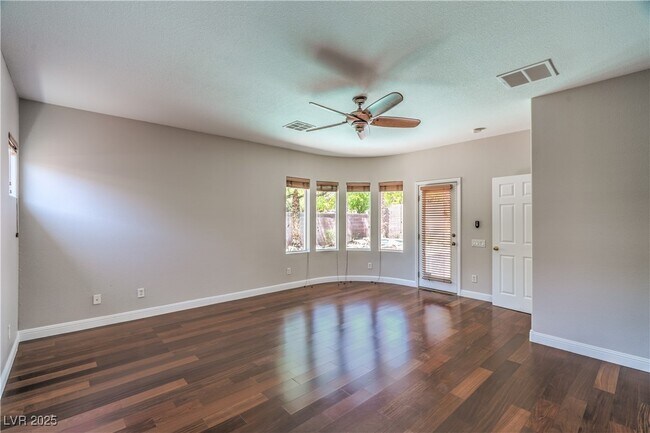 Building Photo - 2647 Ivoryhill St