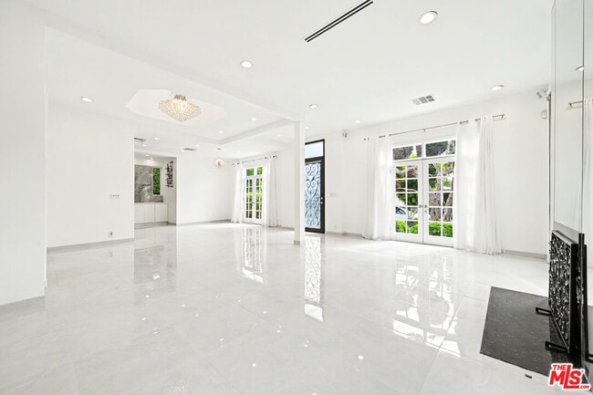 Building Photo - 469 S Hamel Rd