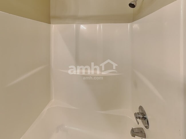 Building Photo - 426 Tulane Ct