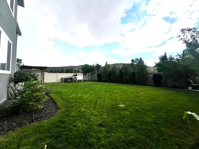 Building Photo - 7629 Pasture View Rd