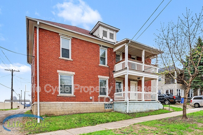 Building Photo - 18 Indiana Ave SW