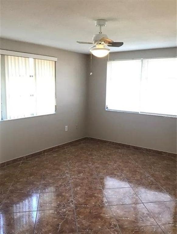 Building Photo - 10327 Oleander Dr
