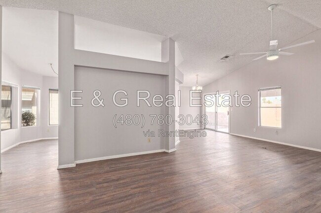 Building Photo - 8651 N 107th Dr