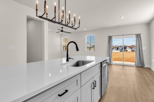 Building Photo - Charming New Build