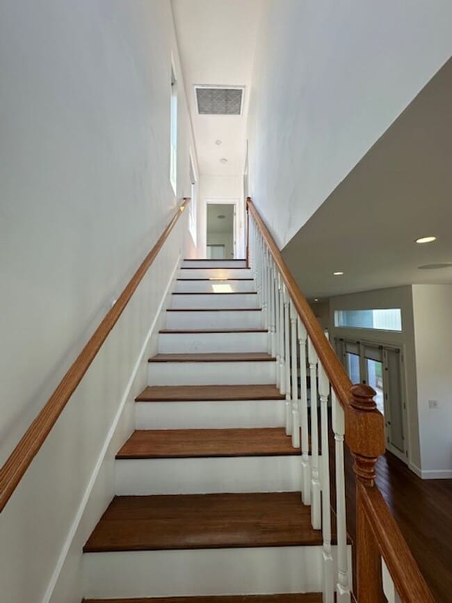 Building Photo - Welcome to this stunning two-story ADU hom...