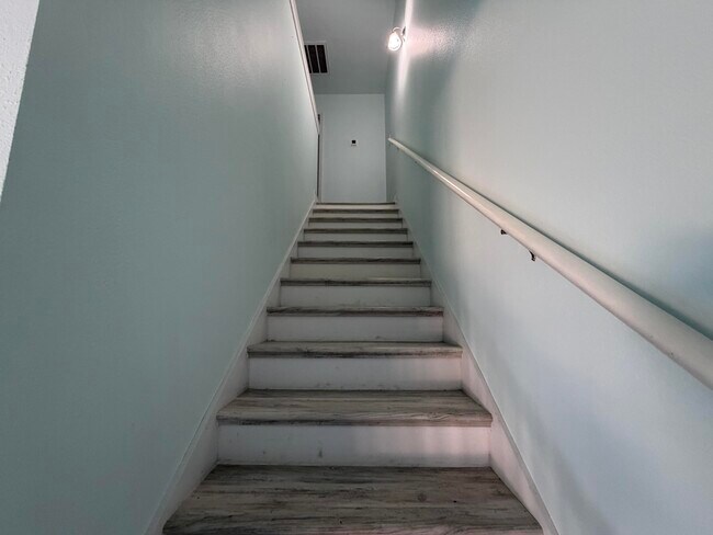 Building Photo - 114 Rearden Wy