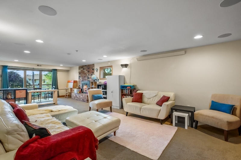 Building Photo - 9933 64th Ave S