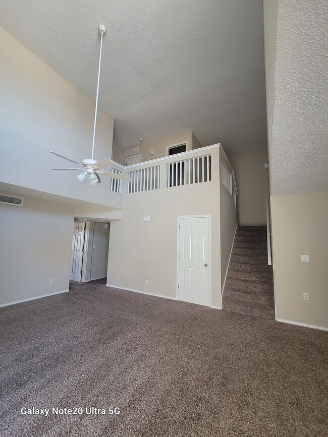 Building Photo - 2988 Tierra Cortez Ave