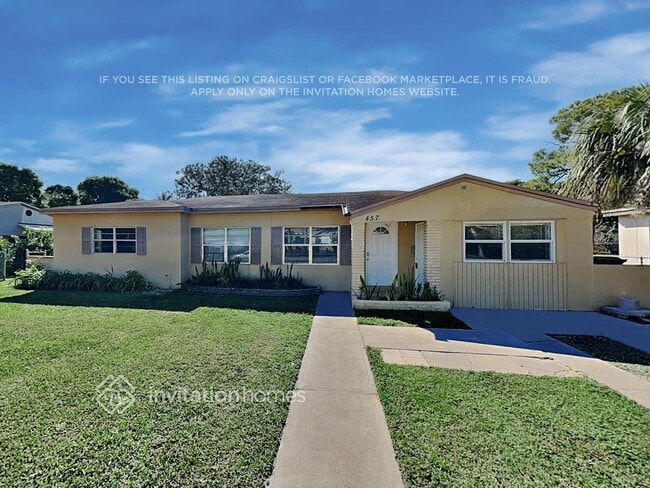 Building Photo - 457 E Melrose Cir