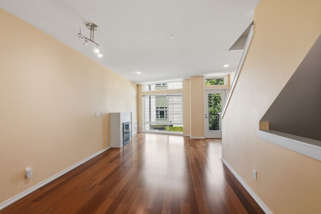 Building Photo - 15235 NE 81st Way