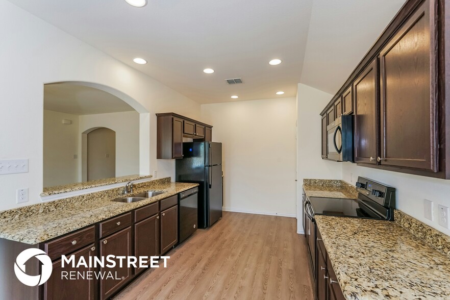 Building Photo - 1609 Portofino Dr