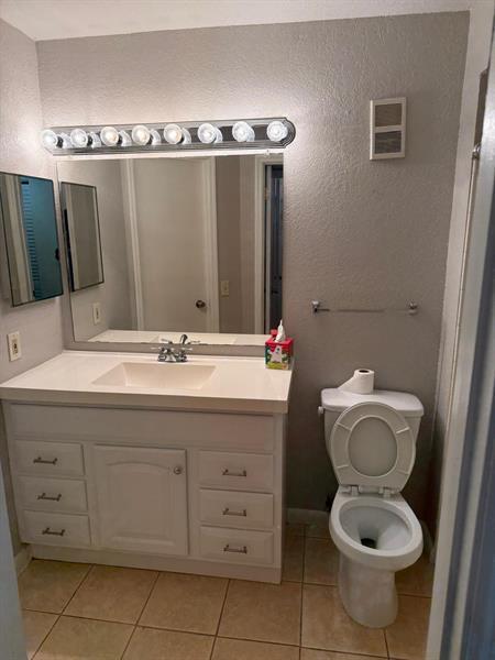 Building Photo - 12430 Vista Isles Dr