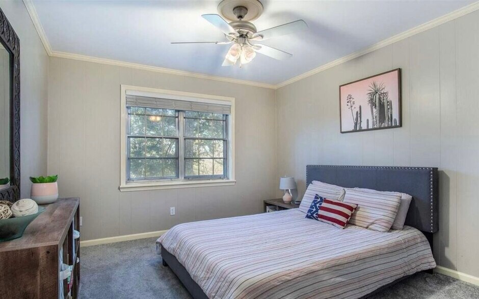 Building Photo - 2058 Montreat Cir