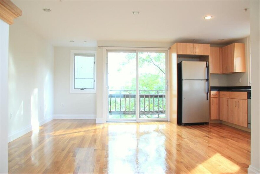 Building Photo - 1110 Massachusetts Ave