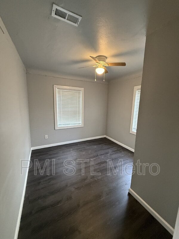 Building Photo - 3678 Elsa Ave