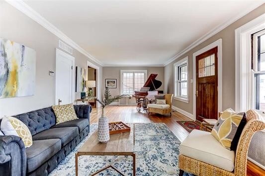 Building Photo - 219 Riverside Dr