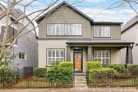 Building Photo - Beautiful 3 Bedroom | 3.5 Bathroom | Single Family Home | Large Bonus Room | Located In Quiet Ore...