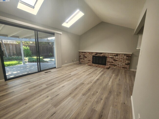 Building Photo - 2910 Yorkshire Ct