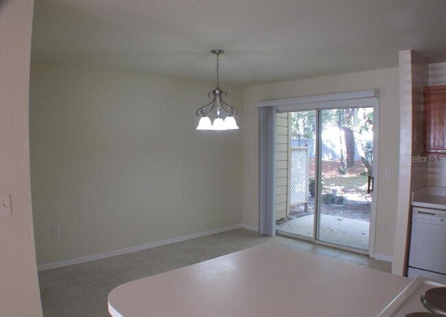 Building Photo - 5205 SW 97th Dr