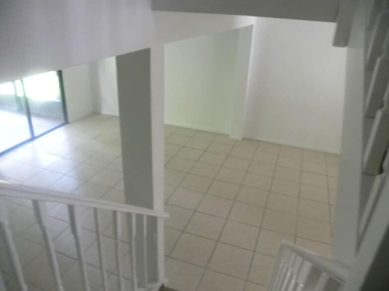 Building Photo - 4966 Sanoma Village