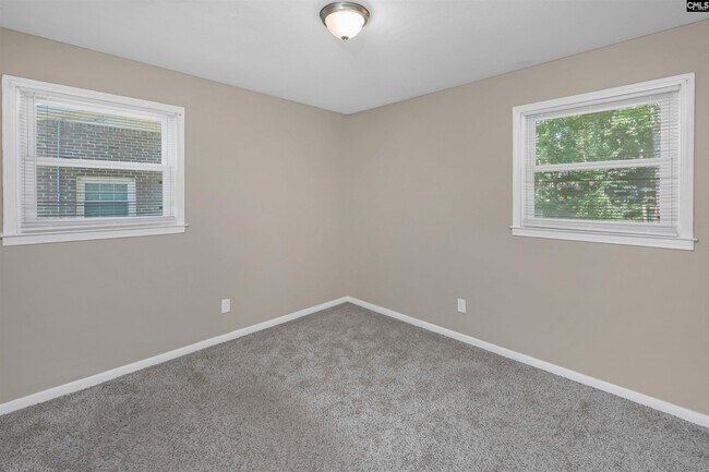 Building Photo - 3621 Baywater Dr