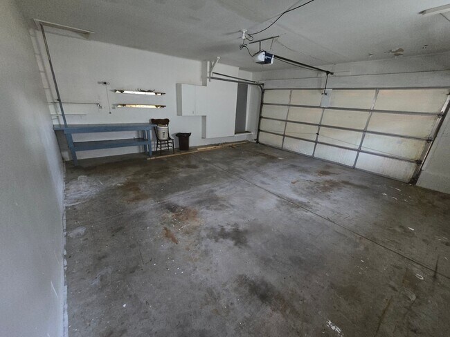 Building Photo - 1133 N Howard Ave