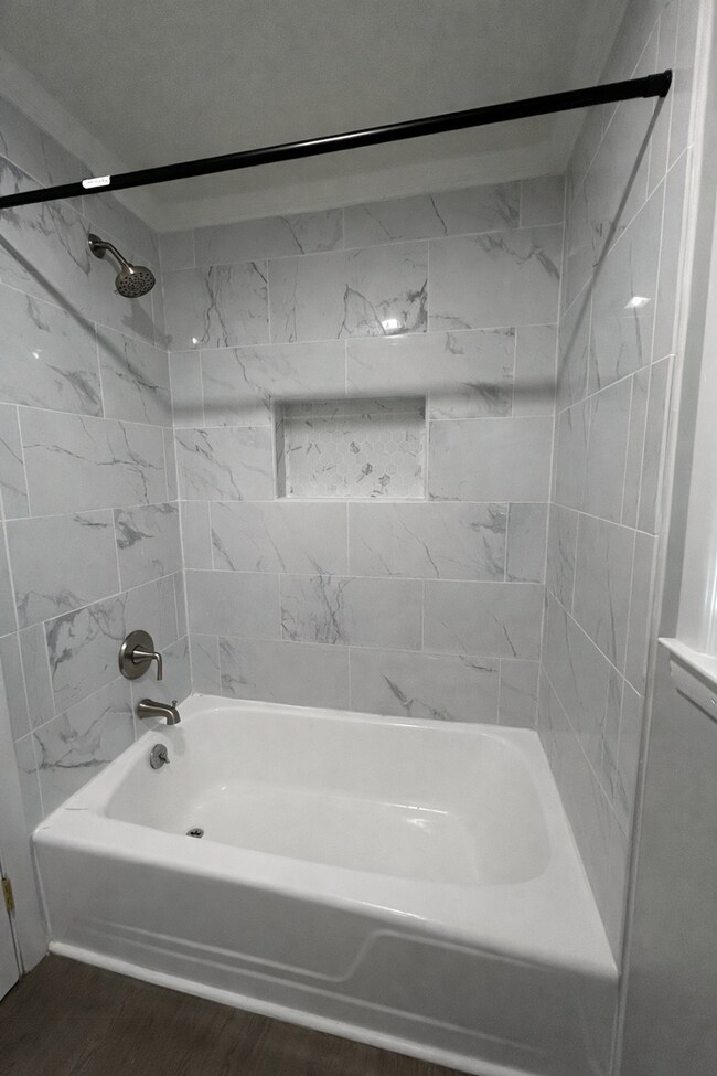 Building Photo - 1903 Azalea Dr