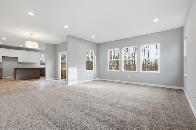 Building Photo - 7051 Aster Wy