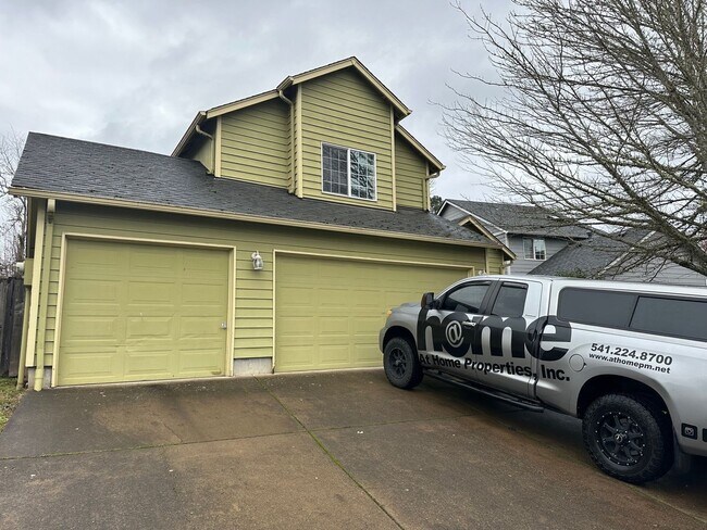 Building Photo - 3012 NE Glacier Way