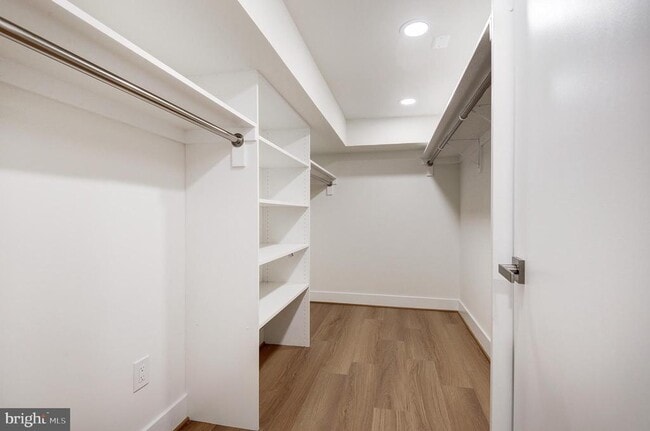 Building Photo - 9704 Hall Rd