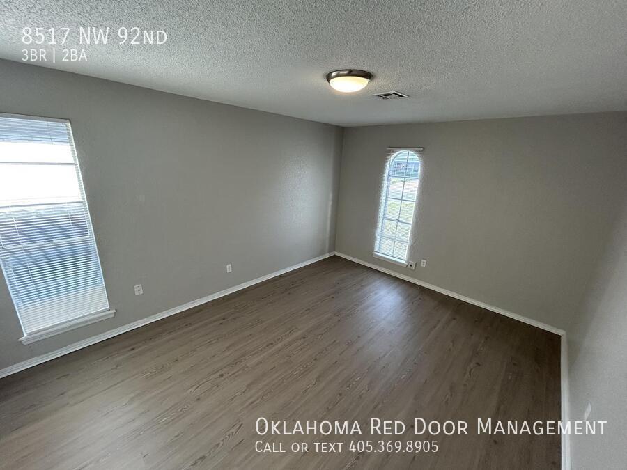 Building Photo - 8517 NW 92nd St