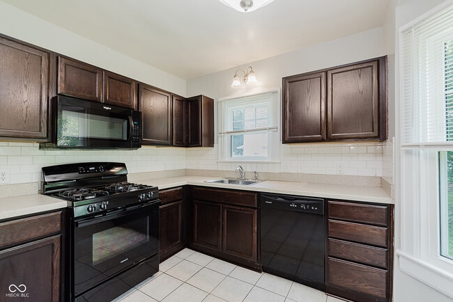 Building Photo - 4635 Hinesley Ave