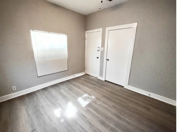 Building Photo - 3020 Sappington Pl