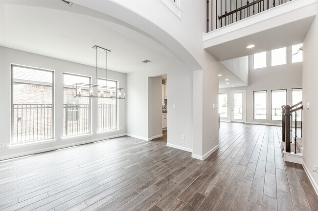 Building Photo - 677 Cape Capri Dr