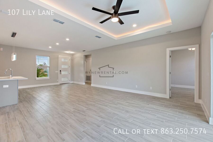 Building Photo - 107 Lily Ln